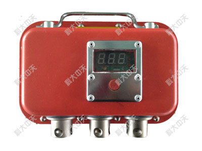 YHY60(C)礦用本安型數(shù)字壓力計